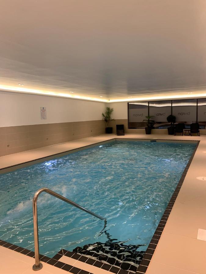 5 Putsborough - Luxury Apartment At Byron Woolacombe, Only 4 Minute Walk To Woolacombe Beach! 外观 照片