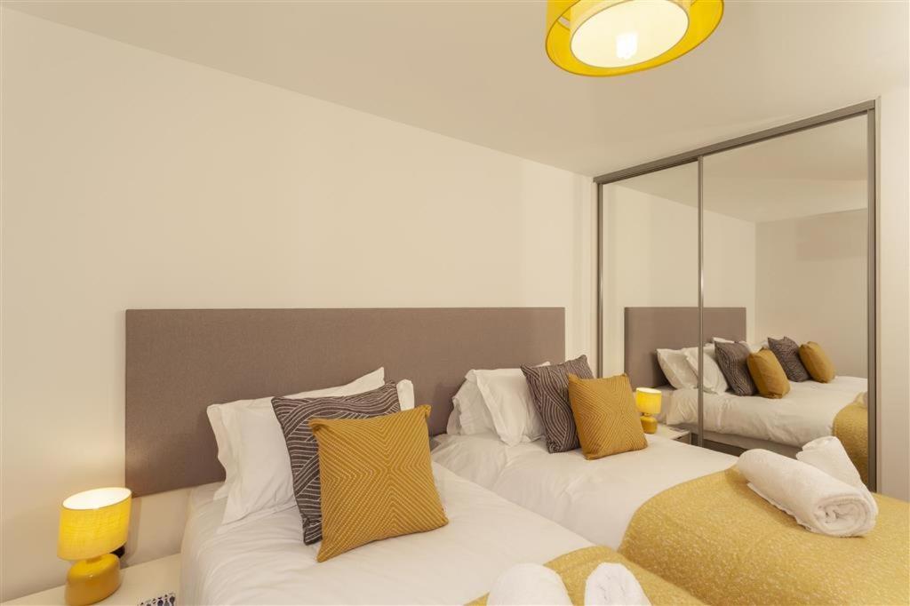 5 Putsborough - Luxury Apartment At Byron Woolacombe, Only 4 Minute Walk To Woolacombe Beach! 外观 照片