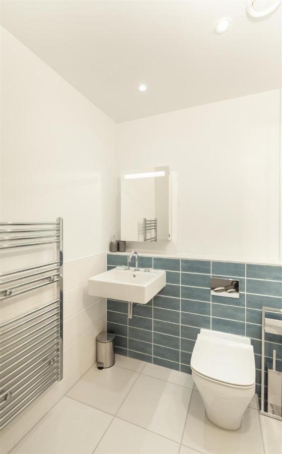 5 Putsborough - Luxury Apartment At Byron Woolacombe, Only 4 Minute Walk To Woolacombe Beach! 外观 照片